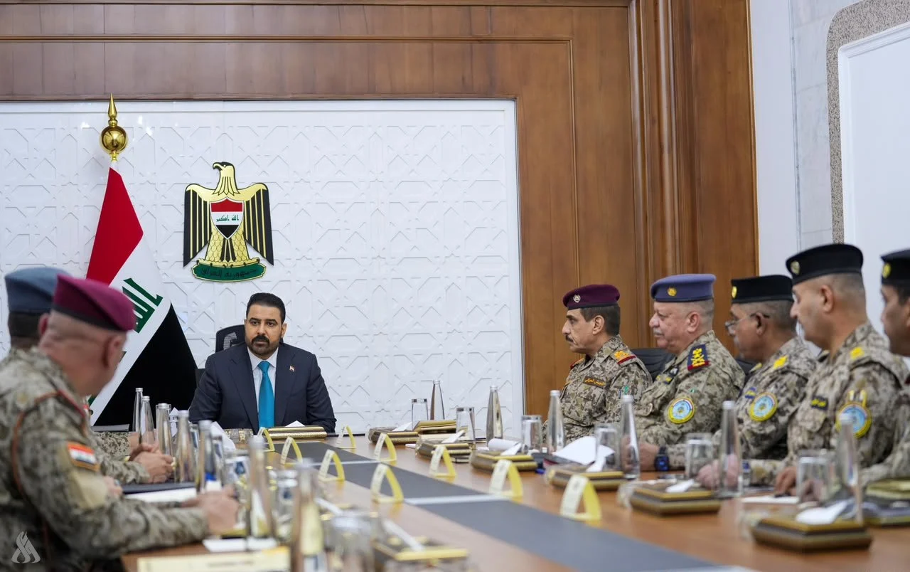 القائد العام يترأس اجتماعاً لبحث تطوير قدرات الدفاع الجوي بما يضمن حماية الأجواء العراقية » وكالة الانباء العراقية (واع)